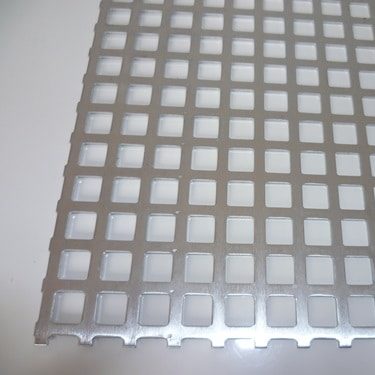Lochblech aus Aluminium 1,5 mm QG 10-14 - B&T Metall- und